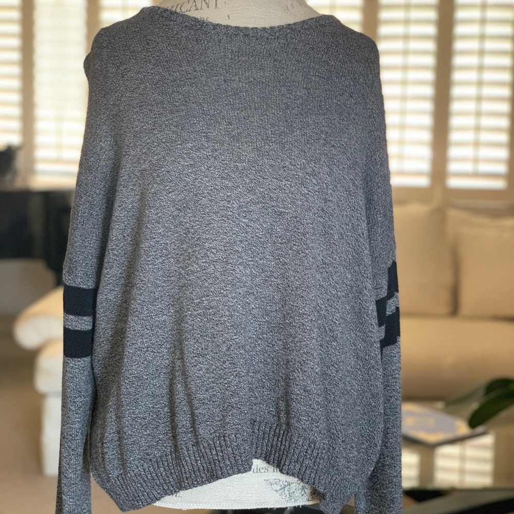 Brandy Melville sweater